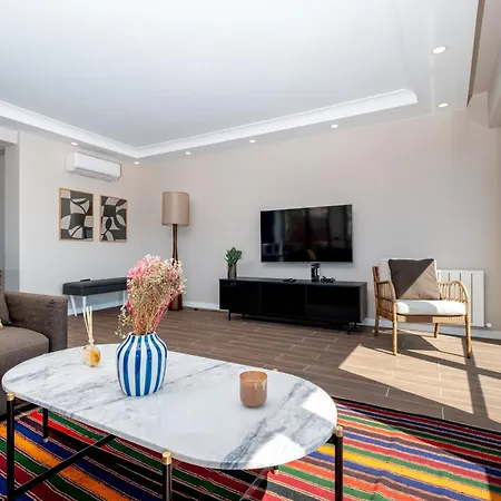 Luxury 2br Bosphorus View With Free Parking İstanbul